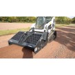Epierreur adaptable sur chargeuse compacte