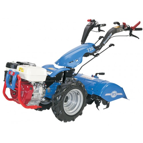 Motoculteur équipé d'un rotavator Motoculteur équipé d'un rotavator