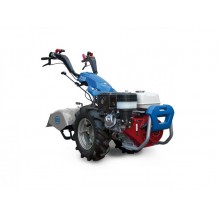 Motoculteur équipé d'un rotavator