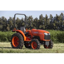 Tracteur 32 cv équipé d'un décompacteur 5 ou 7 dents
