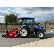 Tracteur 65 cv équipé d'un préparateur de sols 145 cm